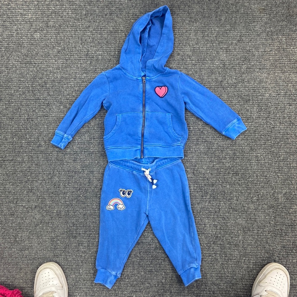 💝 Carter’s 2-Piece Matching Sweat Suit (1814)